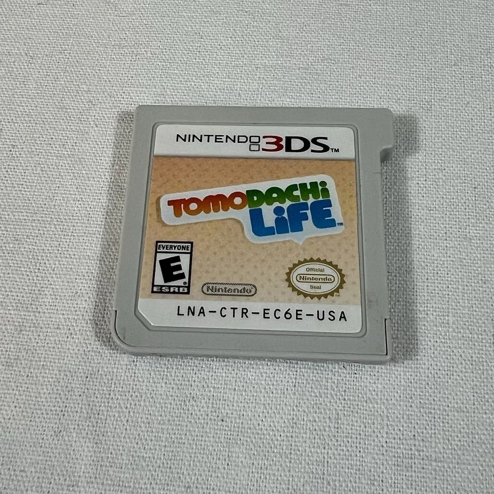 Tomodachi Life (Nintendo 3DS, 2014) Game Only